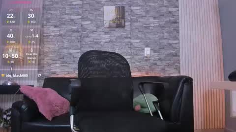 Snapshot of catty_noir_ chatting on 10.21.25 Catty online show from 10.21.25