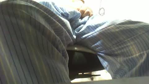 Snapshot of causticavibes chatting on 11.15.25 causticavibes online show from 11.15.25