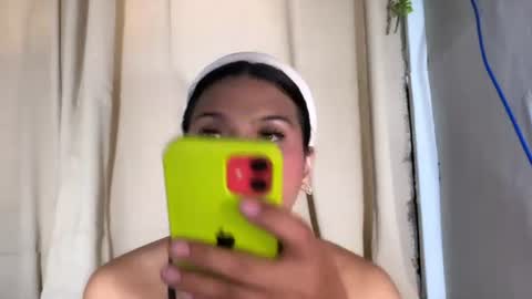 The Queen Named ADDISON online show from 07.09.26