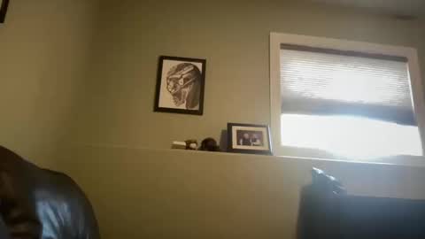 72325 - Still Alive.. that was not meant to rhyme online show from 10.14.25