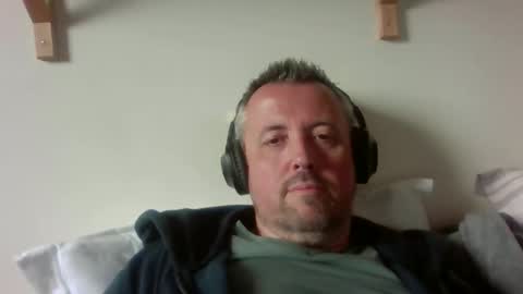 Snapshot of cebcool chatting on 04.05.26 Sb online show from 04.05.26