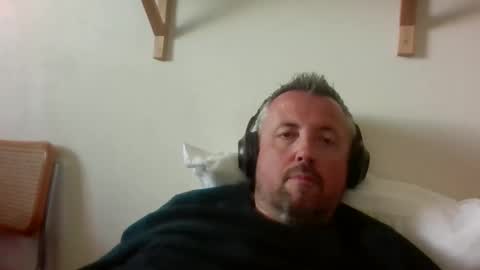 Snapshot of cebcool chatting on 04.12.26 Sb online show from 04.12.26