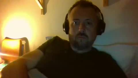 Snapshot of cebcool chatting on 04.19.26 Sb online show from 04.19.26
