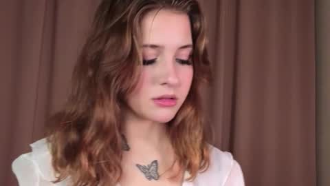 Lina  online show from 03.04.26