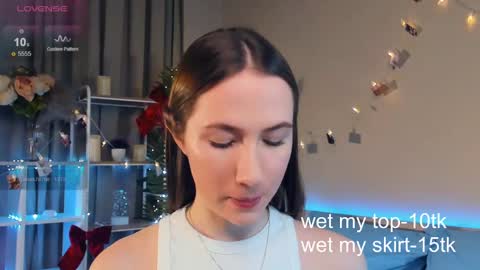 Josie Manesi online show from 03.02.25