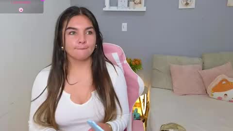 Snapshot of celeste_1star chatting on 10.12.25 celeste_1star online show from 10.12.25