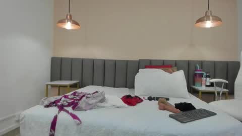 celeste_smmith_ online show from 02.25.25