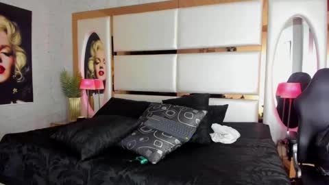 celeste_starsss online show from 12.17.24