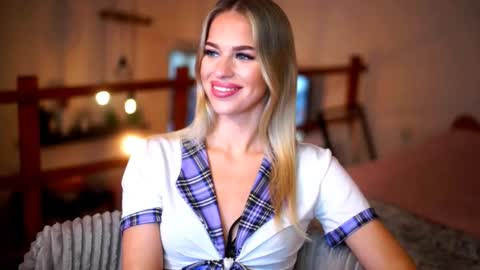 Snapshot of celeste_www chatting on 02.19.26 Sunflower online show from 02.19.26