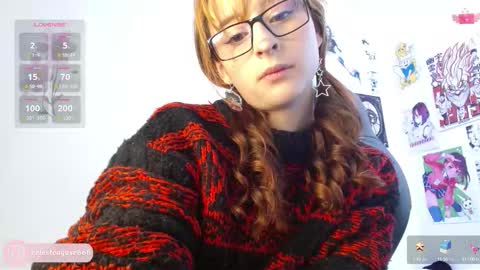 Snapshot of celesteayase chatting on 10.22.25 celesteayase online show from 10.22.25