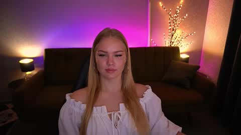 Snapshot of celestenoirr chatting on 09.11.25 celestenoirr online show from 09.11.25