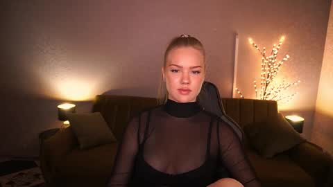 Snapshot of celestenoirr chatting on 09.26.25 celestenoirr online show from 09.26.25