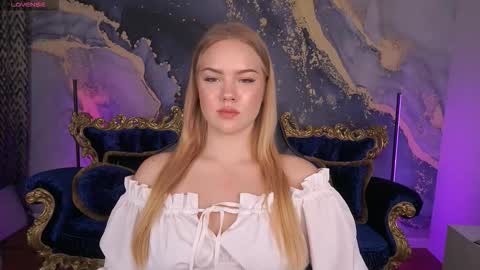 Snapshot of celestenoirr chatting on 10.17.25 celestenoirr online show from 10.17.25