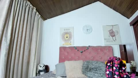 Snapshot of celesteredds chatting on 01.03.25 Celeste online show from 01.03.25