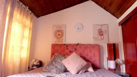 Snapshot of celesteredds chatting on 01.25.25 Celeste online show from 01.25.25