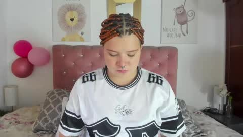 Snapshot of celesteredds chatting on 09.27.25 Celeste online show from 09.27.25