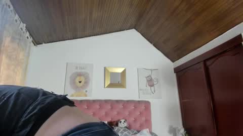 Snapshot of celesteredds chatting on 10.01.25 Celeste online show from 10.01.25