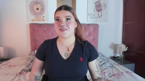 Snapshot of celesteredds chatting on 10.27.25 Celeste online show from 10.27.25