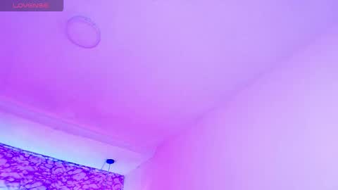 Snapshot of celestesky__ chatting on 10.12.25 online show from 10.12.25