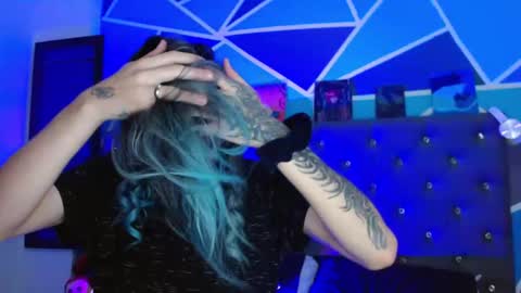 I am Valentinn online show from 11.14.25