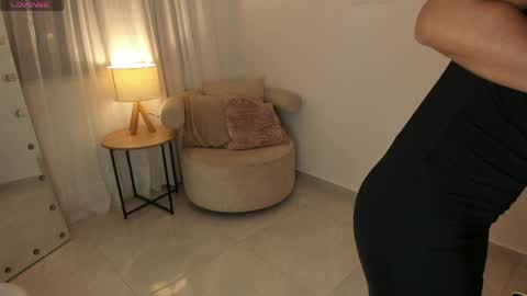 Ari online show from 04.20.26