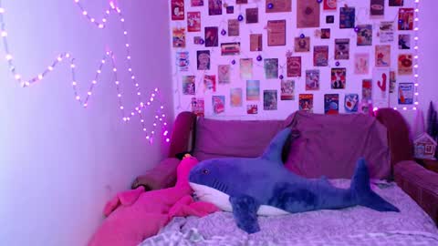 Snapshot of celine_dionn chatting on 12.18.24  Celine  online show from 12.18.24