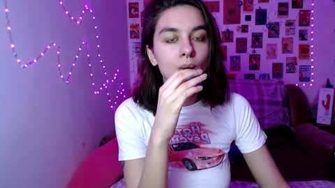 Snapshot of celine_dionn chatting on 01.07.25  Celine  online show from 01.07.25