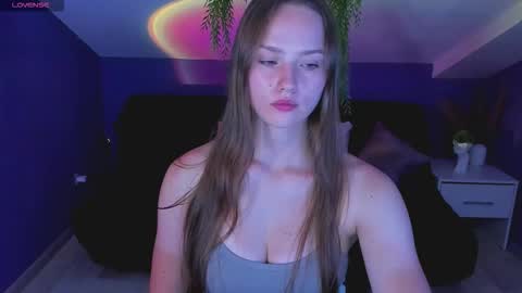 elin online show from 09.14.25