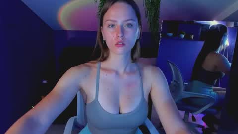 elin online show from 09.17.25