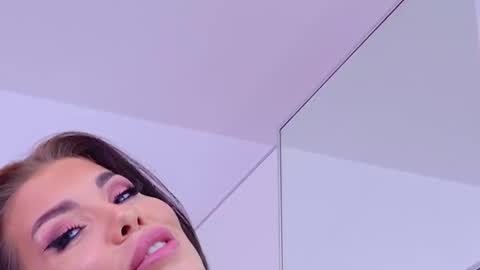 CelineReys online show from 09.10.25