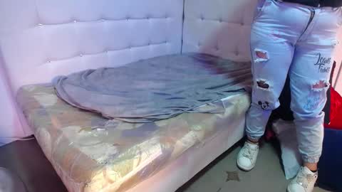 Cerecita  online show from 02.14.25