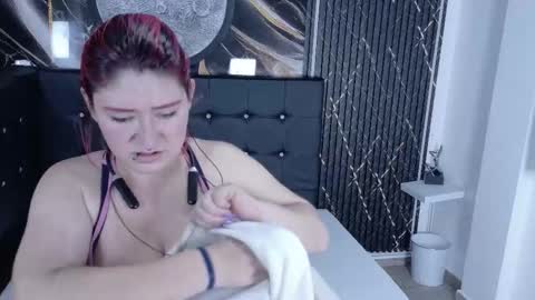 Snapshot of cerecita_02 chatting on 03.05.26 Cerecita online show from 03.05.26