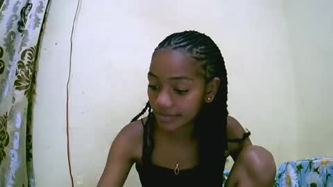Snapshot of cerminah chatting on 10.19.25 cerminah online show from 10.19.25