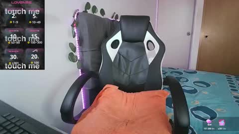 Snapshot of cerso1 chatting on 10.12.25 Cerso online show from 10.12.25