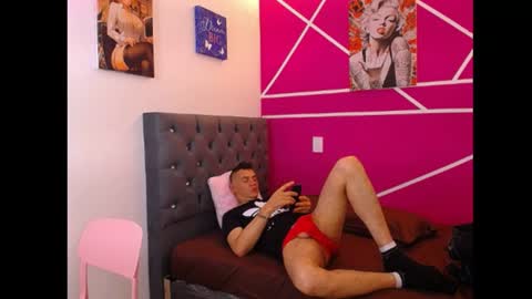 Snapshot of cesirry chatting on 06.19.26 Cesirry online show from 06.19.26