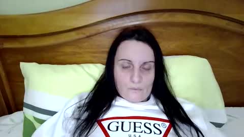 Snapshot of chaar_saba_rocher chatting on 11.24.25 Nebucadnetar Saba online show from 11.24.25