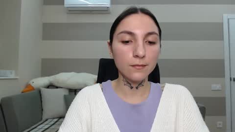 Snapshot of chabibiann chatting on 01.27.25 Kate online show from 01.27.25