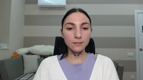 Snapshot of chabibiann chatting on 01.29.25 Kate online show from 01.29.25