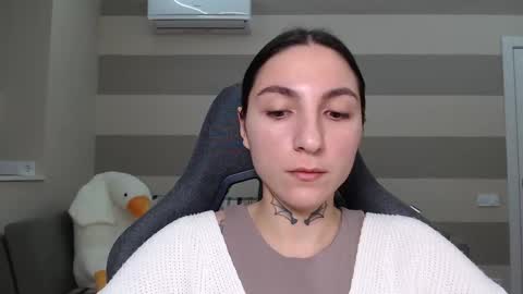 Snapshot of chabibiann chatting on 02.04.25 Kate online show from 02.04.25