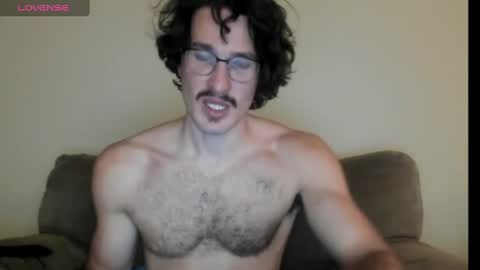 Snapshot of chadpowerz chatting on 09.17.25 Lydong online show from 09.17.25