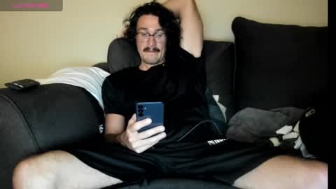 Snapshot of chadpowerz chatting on 10.01.25 Lydong online show from 10.01.25