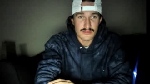 Snapshot of chadpowerz chatting on 10.13.25 Lydong online show from 10.13.25