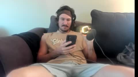 Snapshot of chadpowerz chatting on 10.20.25 Lydong online show from 10.20.25