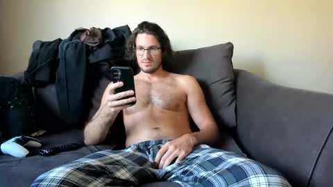 Snapshot of chadpowerz chatting on 02.15.26 Lydong online show from 02.15.26