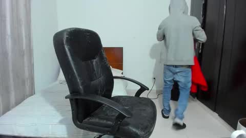 Snapshot of chandler_kenji chatting on 10.29.25 Kenji online show from 10.29.25