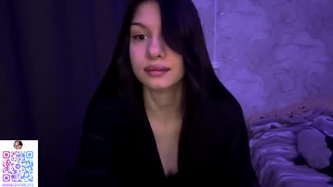 Snapshot of chanel_no_5 chatting on 10.03.25 Amelia online show from 10.03.25