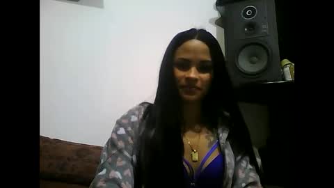 Laura online show from 02.05.25