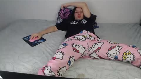 Snapshot of chanelsexyy chatting on 12.11.24 Viviana 3 online show from 12.11.24