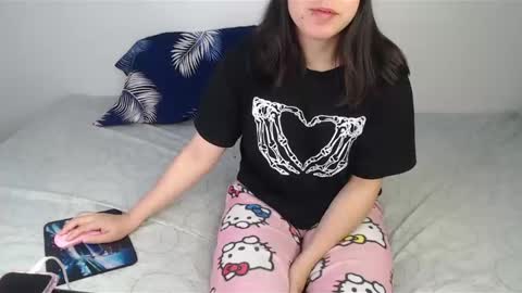 Snapshot of chanelsexyy chatting on 12.11.24 Viviana 3 online show from 12.11.24