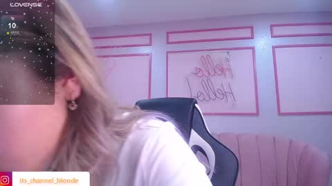 channel_blonde_a online show from 01.16.25
